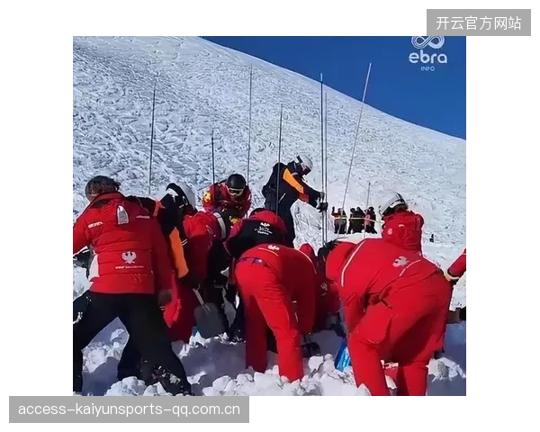 高山滑雪世界杯：雪崩导致赛程推迟，赛事背后的挑战与坚韧